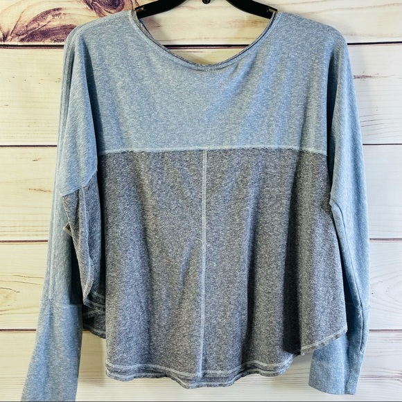 We the FREE PEOPLE Blue Gray Cropped LS Tee M - Picture 2 of 4